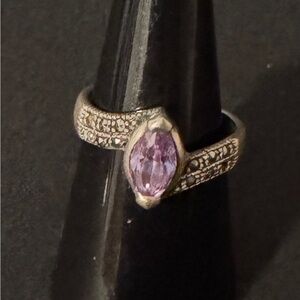 Elegant Sterling Silver Ring with Amethyst Gemstone